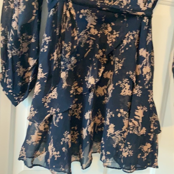 Navy and nude floral long sleeve dress - Picture 3 of 5